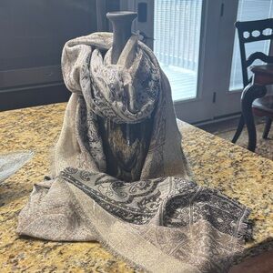 Elegant Paisley Metallic Fringe Scarf - Neutral Tones